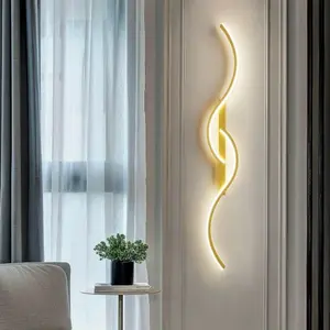 Modern LED Wall Lamp, S-Shaped Design, Dimmable Remote Control, Wall Mounted Light Fixture for TV Background Bedroom Hallway Decor, Decorative Lighting, Modern Mood Lighting, LED Ambient Lighting