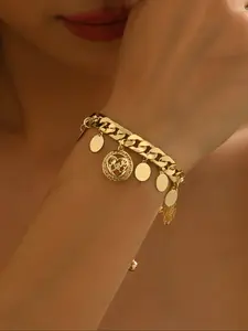 Heart-Shaped Ball Pendant Chain Metal Alloy Bracelet, Elegant Jewelry Accessory, Perfect Gift for Loved Ones, Modern Trendy Design