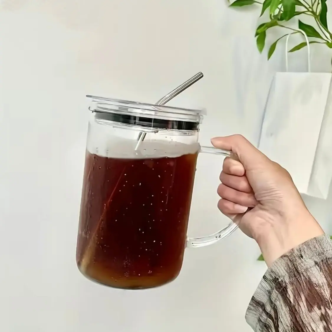 33.81 Oz Clear Glass Iced Coffee Cup, Mug, Clear Water Tumblers, Glass Drinking Bottles With Lids, Shatter-Resistant Food Grade BPA Free Reusable Drinking Tumbler, Drinkware for Smoothie Bubble Tea, Home Office Kitchen Gift