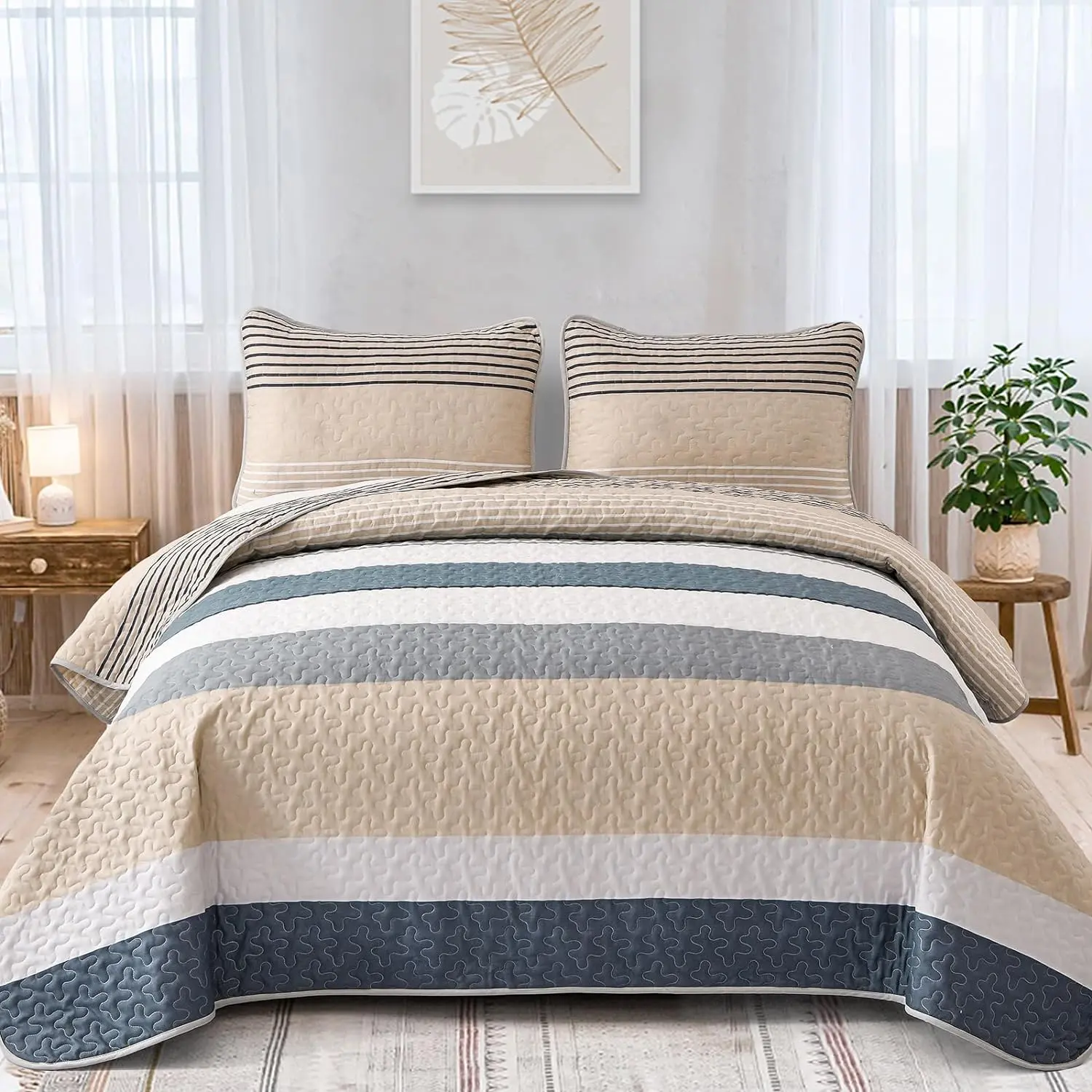 Quilt Striped Patchwork Bedspread Lightweight 3 Pieces Reversible Quilt Set Farmhouse Quilt Set with 2 Pillowcases for All Seasons