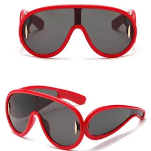 Unisex Y2K Style Sun Glasses Vintage Trendy Wrap Around Aviator Shield Large Frames Enlarged Framed Tinted Lenses Retro Fashionable Glasses for Men & Women