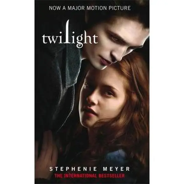 USED Book - Twilight by Stephenie Meyer (Paperback) - english