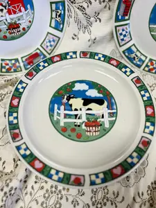 Vintage Gibson Houseware Barnyard Cow Dinner Plates - Set of 6