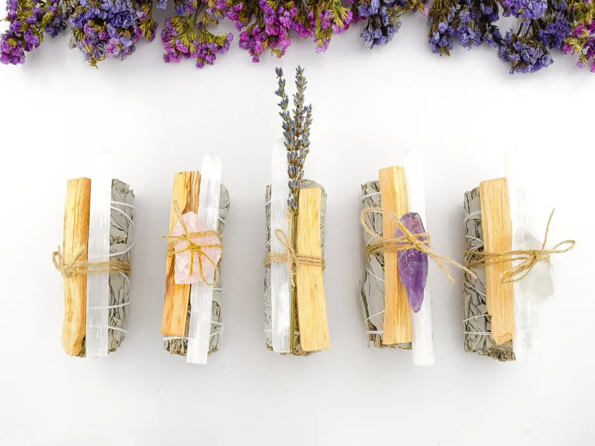 White Sage Smudge Kit with Palo Santo, Selenite, Amethyst, Lavender for Cleansing, Energy Clearing, Spiritual Cleansing with Smudging Guide