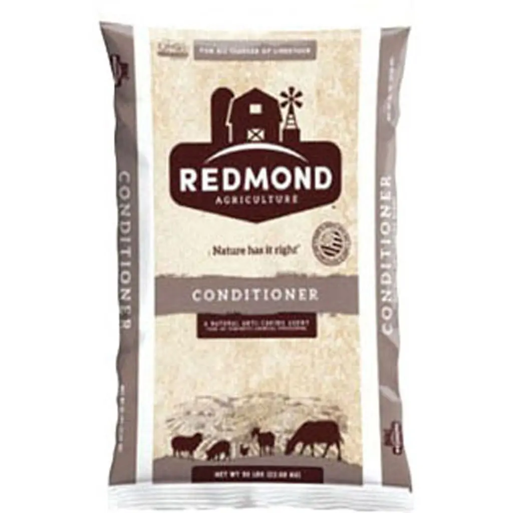 Redmond 602506 Clay-Based Natural Livestock Mineral Feed Conditioner, OMRI-Listed Anti-Caking Nutritional Supplement - 50 lbs, No Chemicals or Pollutants, Organic Safe, Preferred for Organic Operations