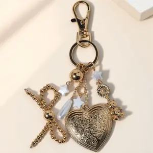 Fashion Heart Bow Bag Charm with Gold Keychain, Cute Pendant Accessory for Handbag, Everyday Gift for Friends