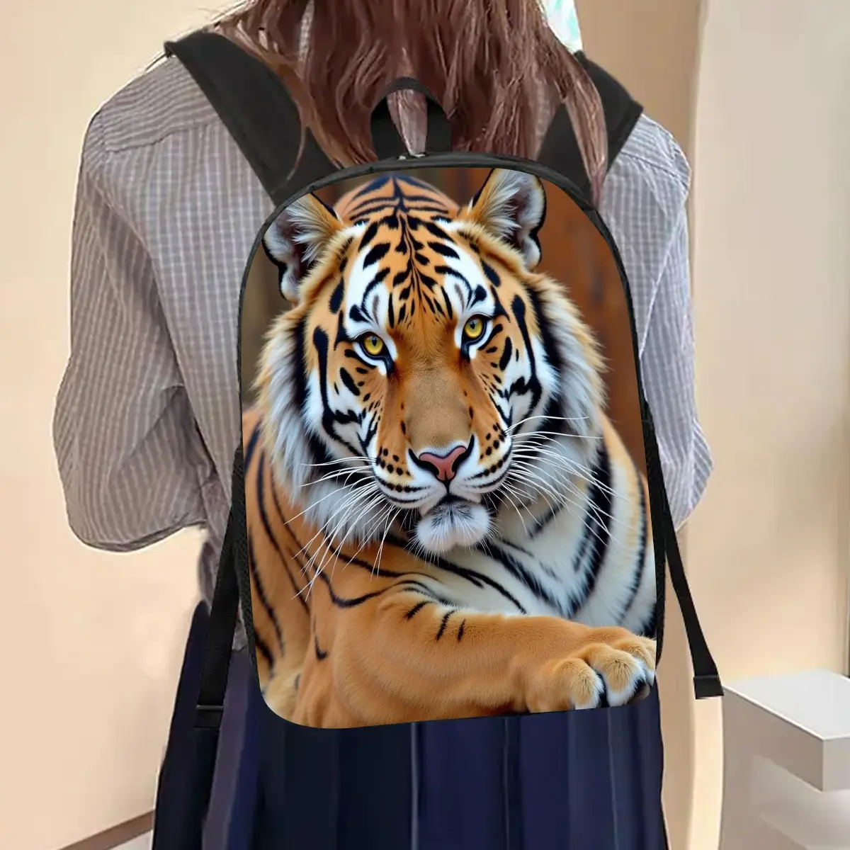 Realistic Tiger Animal Print Backpack, 600D Oxford School Bag for Kids & Teens with Top Handle, Fits 15-Inch Laptop for Travel, Back To School Haul, 15-Inch Laptop Capacity, Adjustable Shoulder Straps, Campus Life