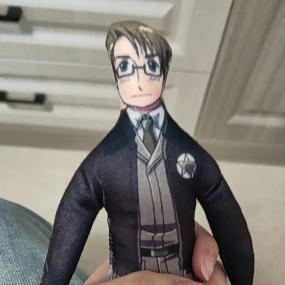 100% New Anime & Manga Axis Powers Hetalia Alfred F. Jones 28cm Cotton Plush Stuffed Doll, 1*Pcs Soft Cuddly Gift, Cute Collectible Felt Craft Toy Prop, DIY Hobby House Decoration