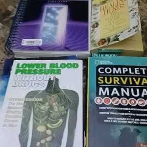 USED Book - Complete Survival Manual: Expert Tips from Four World-Renowned Organizations, Survival Stories from National Geographic Explorers, and More by Michael Sweeney (Hardcover) - english
