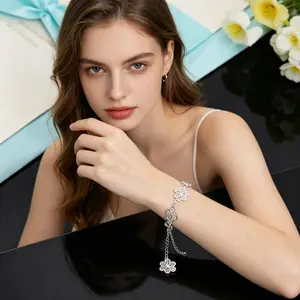 Bestselling 925 Silver Plated Floral Bracelet, Classic Elegant Flower Pattern Wrist Jewelry, High Quality Smooth Delicate Fashion Accessory, Adjustable 20cm Vintage Stylish Bangle for Women Daily Wear Dating & Holiday Gifts