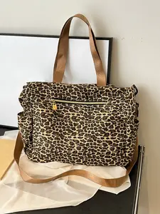 Personalized leopard print random pattern contrasting elegant one shoulder underarm bag, lightweight and niche women's bag, suitable for daily occasions such as going out, shopping, dating, parties, shopping, etc.
