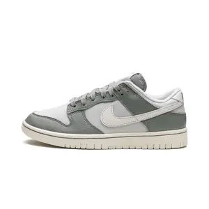 Dunk Low Retro PRM "Mica Green" DV7212 300