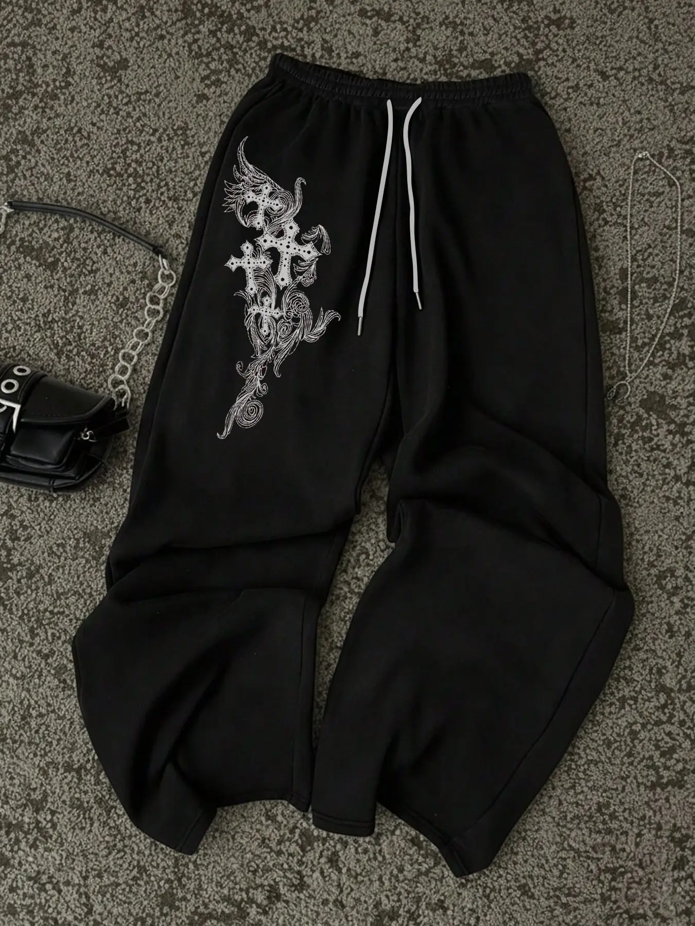 Women's Gothic Aesthetic Loose Trousers, Drawstring Loose Jogging Pants with Loose Comfy Pockets, Casual Fashion Bottoms. Suitable for street style and casual wear at home.