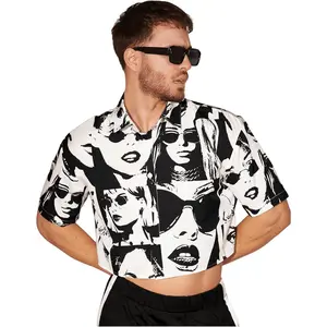WDIRARA Men's Figure Graphic Shirt Short Sleeve Button Down Shirts Crop Top Streetwear