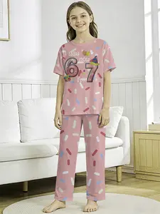 Sugar Sprinkle Party No. 67 2-piece girls' digital printed short-sleeve pajamas with long sleep pants, made of flame-retardant fabric, Loungewear, a casual, comfortable and soft pajama set, suitable for sleeping and home leisure, 100% polyester