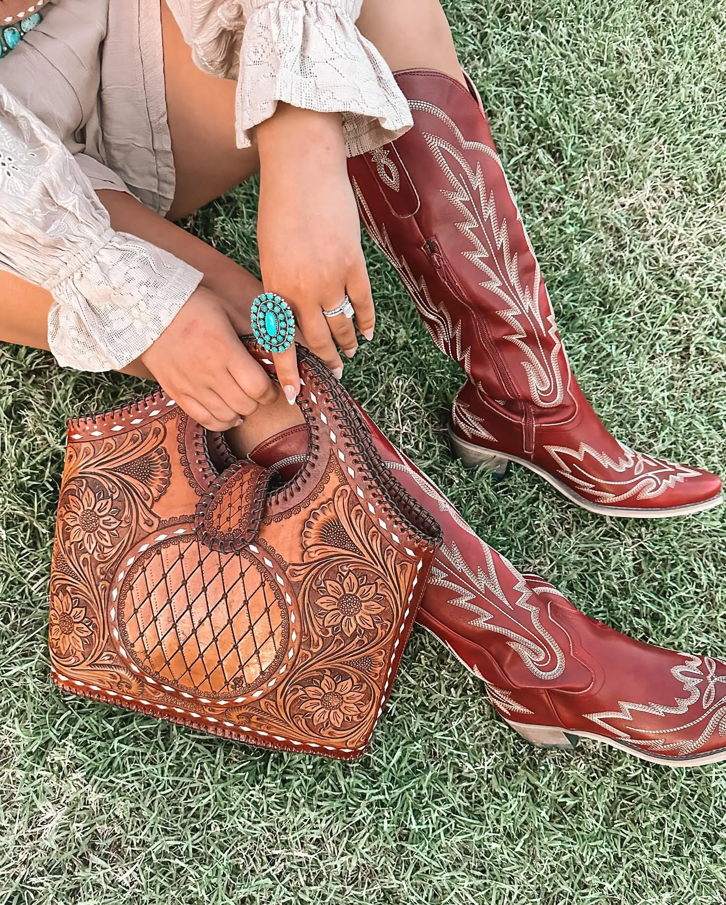 Rosemary-Statement Cowgirl Boots Perfect for Fall Outfits