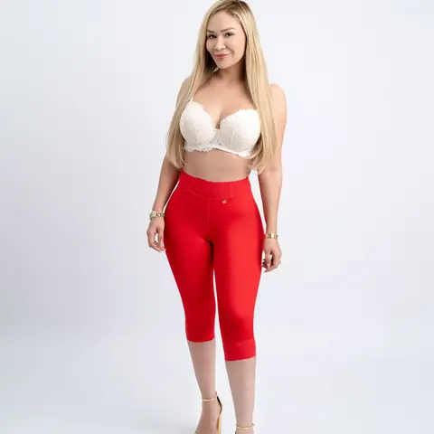 Noely Mega Booty Pierna Larga Colombiana