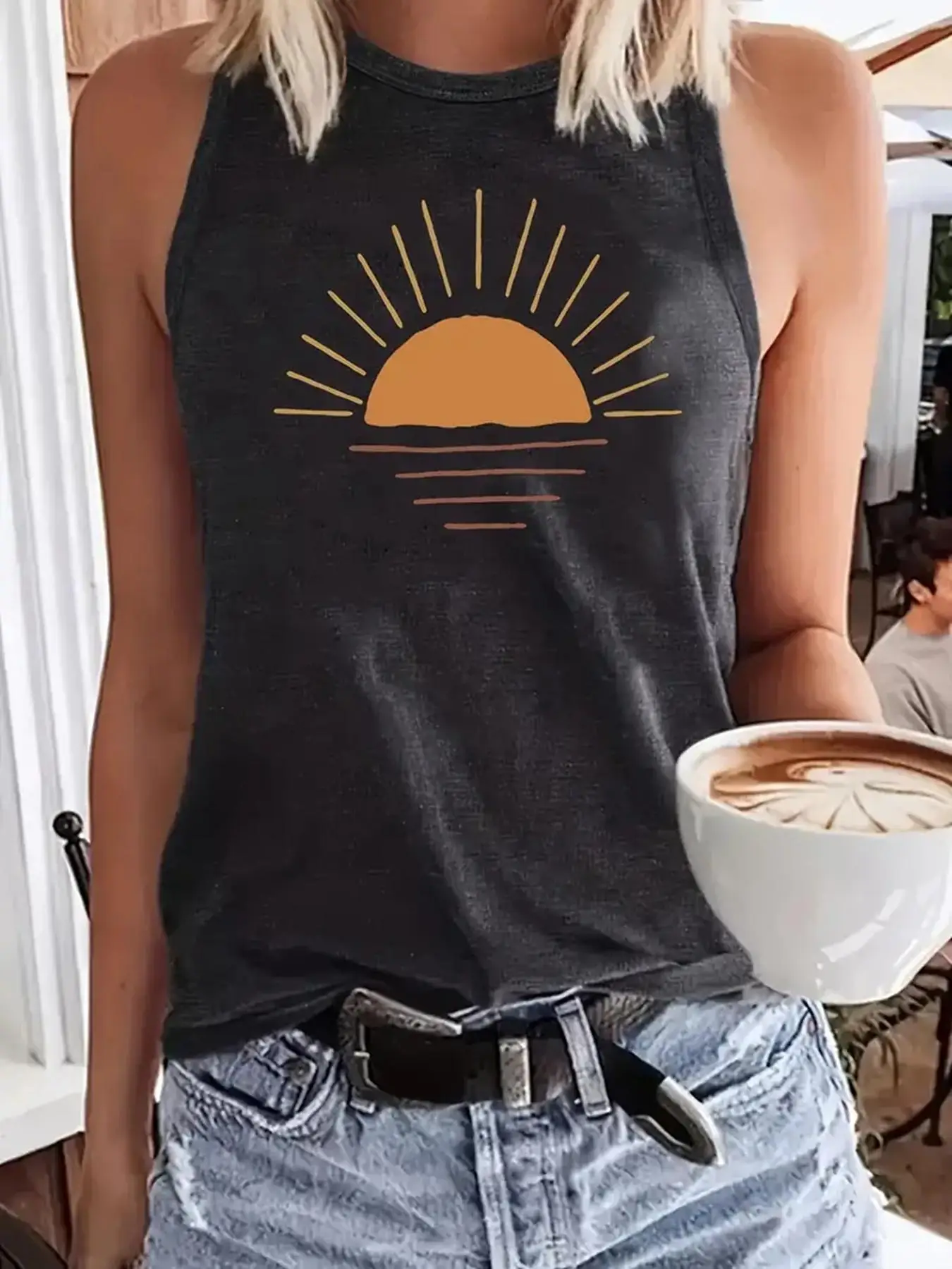 Women's Cartoon Sun Print Round Neck Tank Top, Casual Sleeveless Top for Summer, Ladies Clothes for Daily Wear
