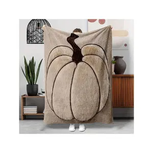 1pc Realistic Pumpkin-Shaped Blanket - Flannel All-Season Bedspread/Throw With Beige/Brown/Black/White/Gray Pumpkin Slices, Soft Bed Cover Couch, Bed, - Washable Cozy Fall & Halloween Decor