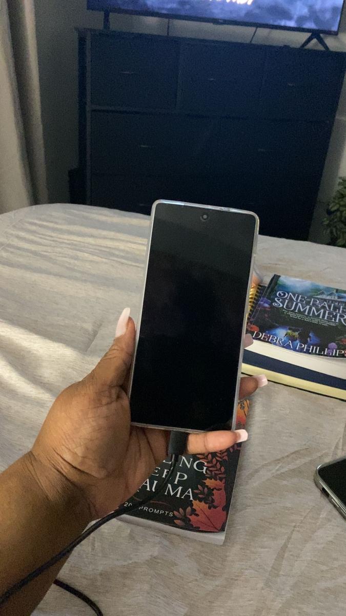 Item: Golden, 1 Count