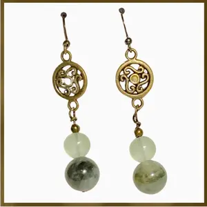 Double bead drop earrings with bronze medallions