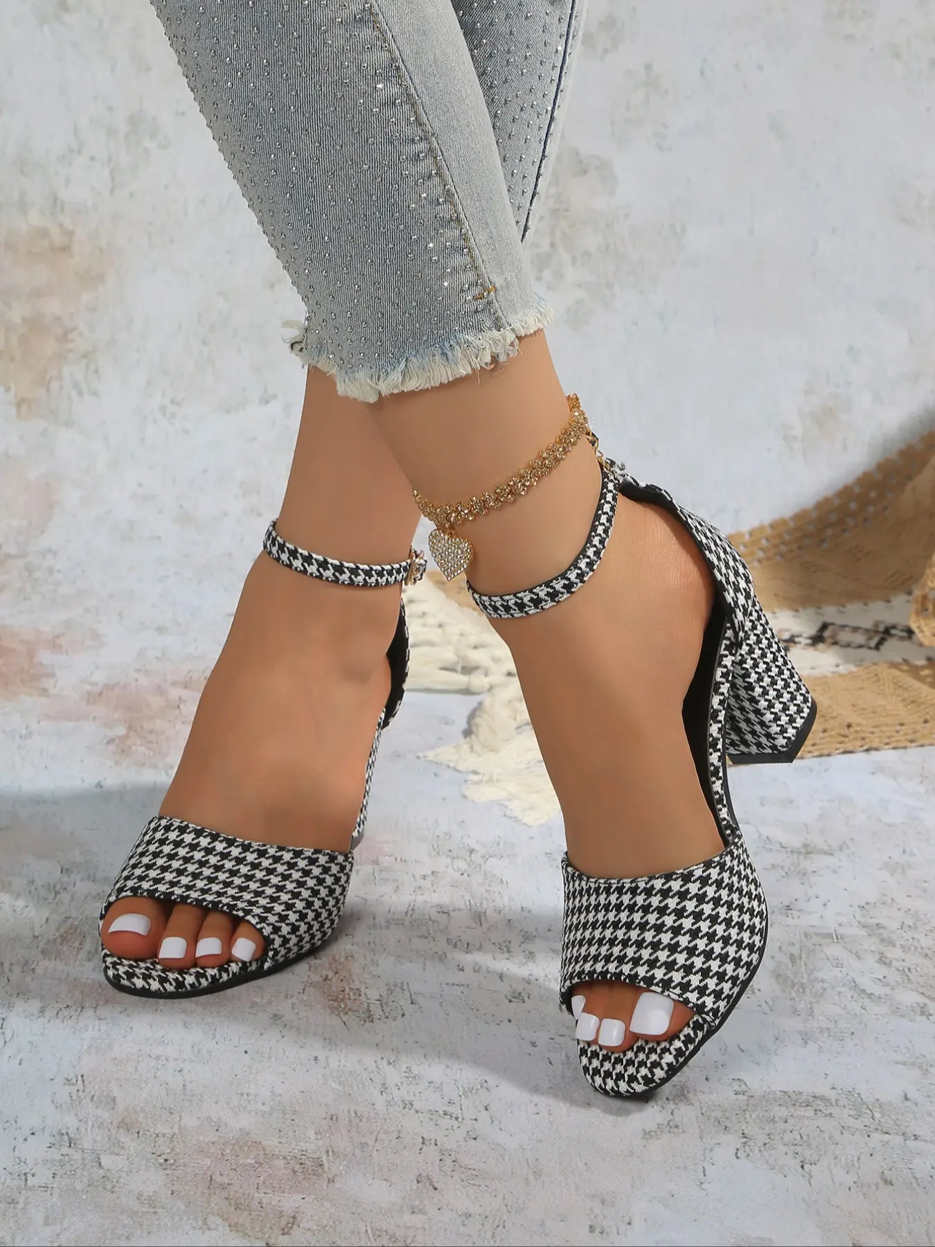 Women's New One Strap Chunky Heel Sandals Summer Versatile Open Toe High Heels Fashion Plaid Velvet High Heeled Shoes