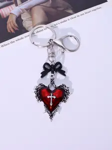 Stylish Gothic Heart-shaped Thorn Rose Bag Charm Keychain Pendant, Gothic Cross Keychain, Gothic Accessory, Perfect Gift for Holidays and Special Occasions