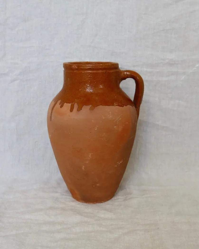 Olive Jar in Rust 02