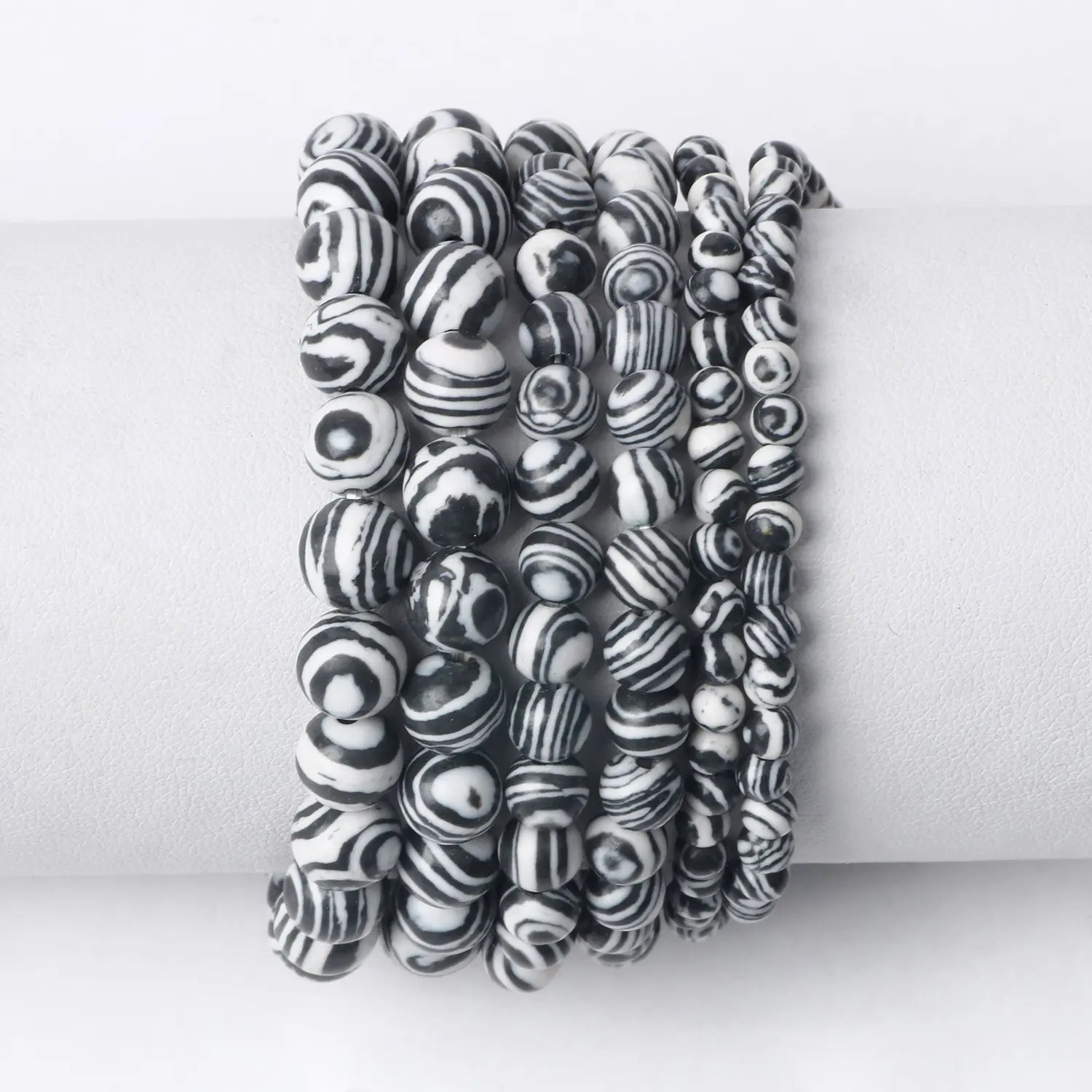Natural black and white peacock bracelet
