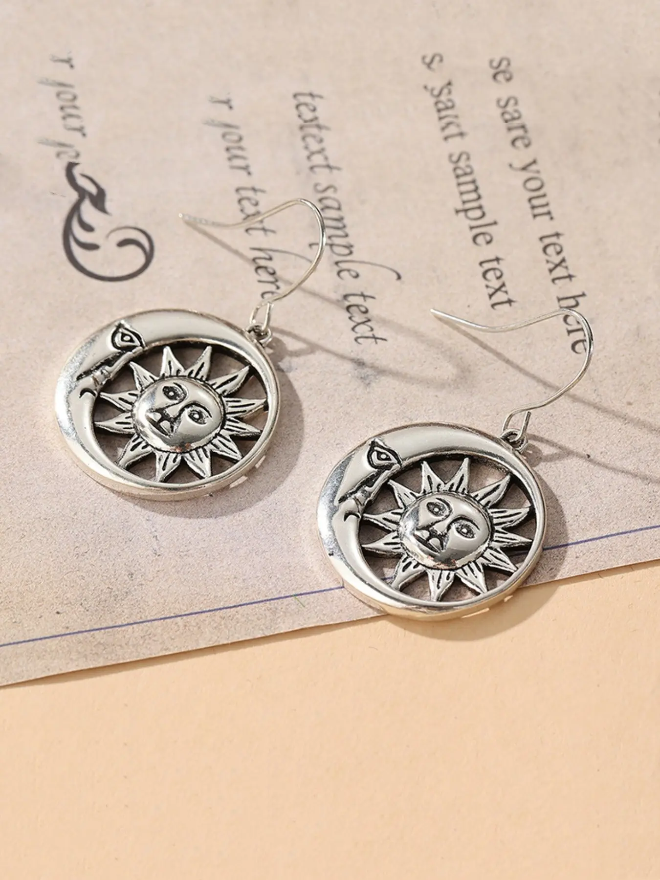 Vintage Silver Color Moon and Sun Earrings, Smiley Face Pendants, Perfect Party Jewelry, Christmas Pet Gift, Casual Style, All Seasons, Jewelry Accessories