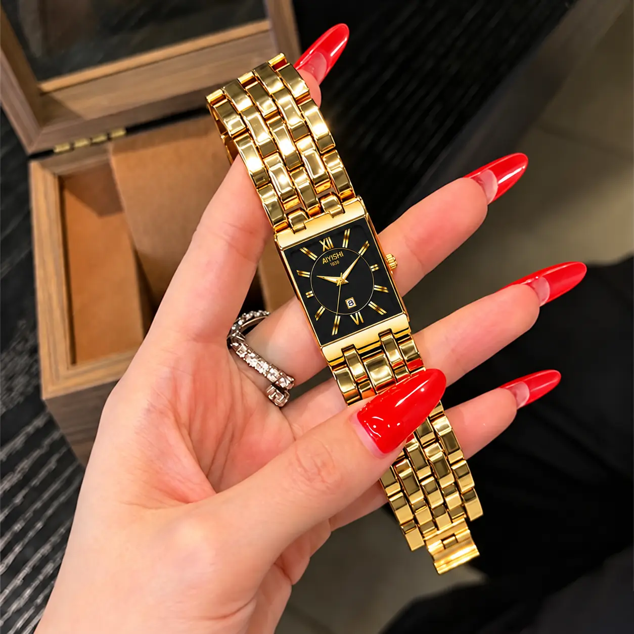 AIYISHI Trending Vintage Gold Greek Key Rectangular Watch for Women, Luxury Retro Quartz Wristwatch with Date, Elegant Red/Black Sunburst Dial, Aesthetic Jewelry Gift, Trendy Fashion Accessory，1839