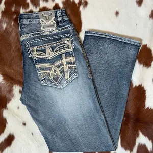 Pantalon para Bota Wj-2380 Jeans with Embroidered Pocket and Distressed Look