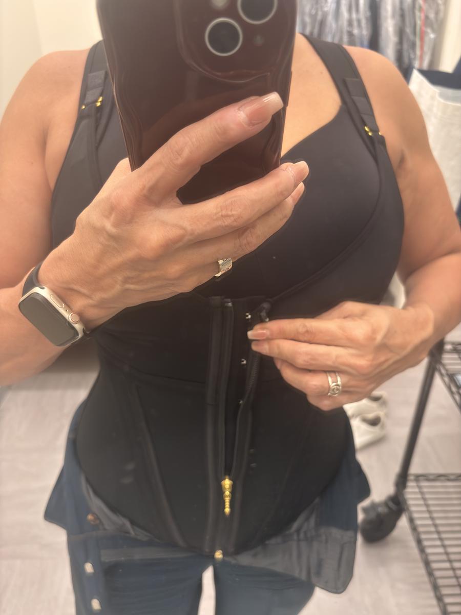 Detalle Chaleco Moldeador