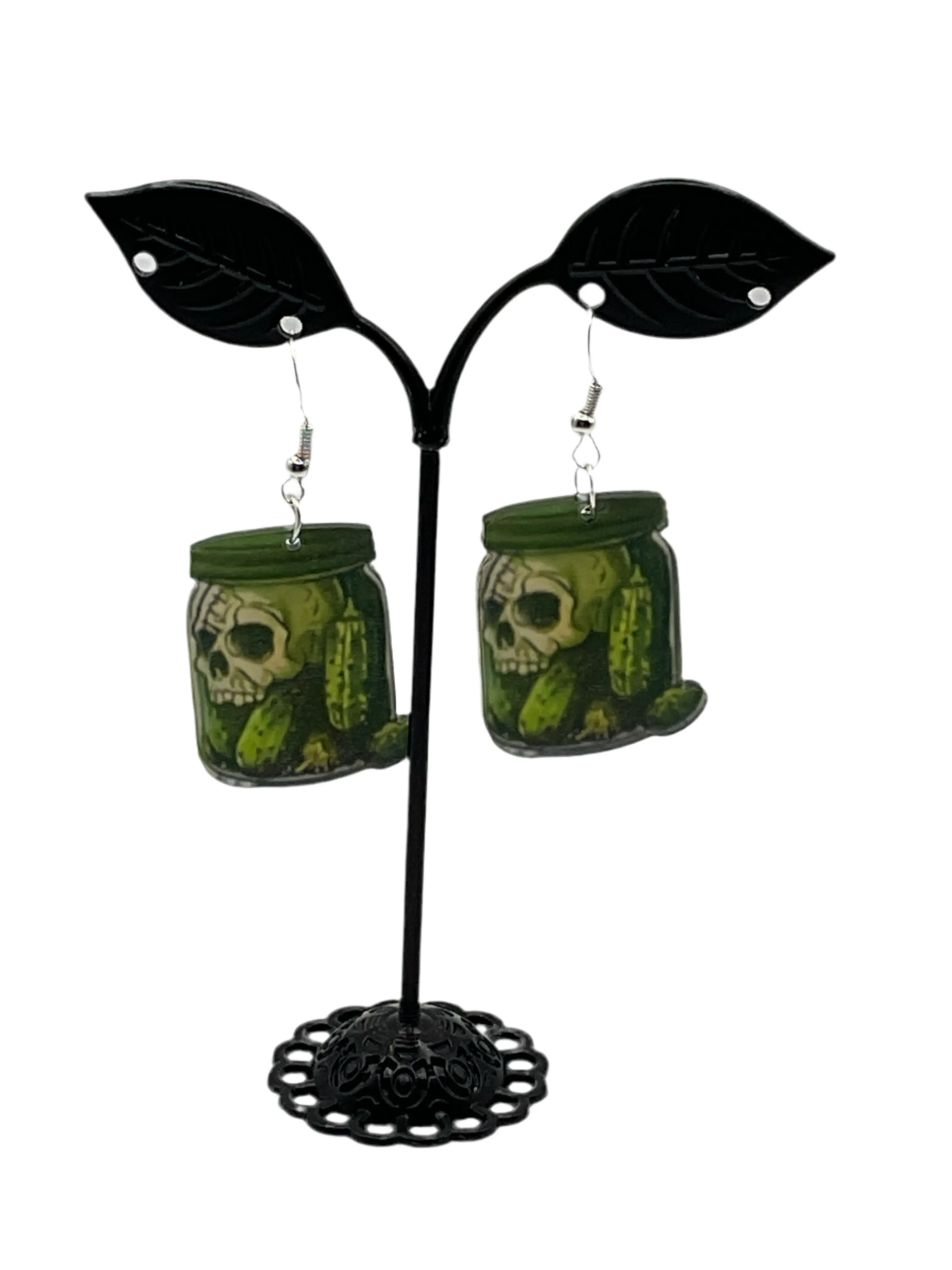 Pickle skull earrings