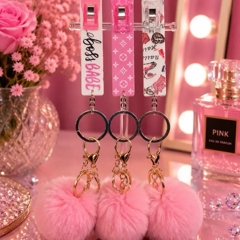 Long nails card grabber keychain