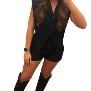 Blazer Denim Romper, Relaxed Fit, Comfortable Western-Inspired Look for Women's Romper- Womenswear - Western-Wear - Country Concert Outfit Inspiration - Nashville Outfit