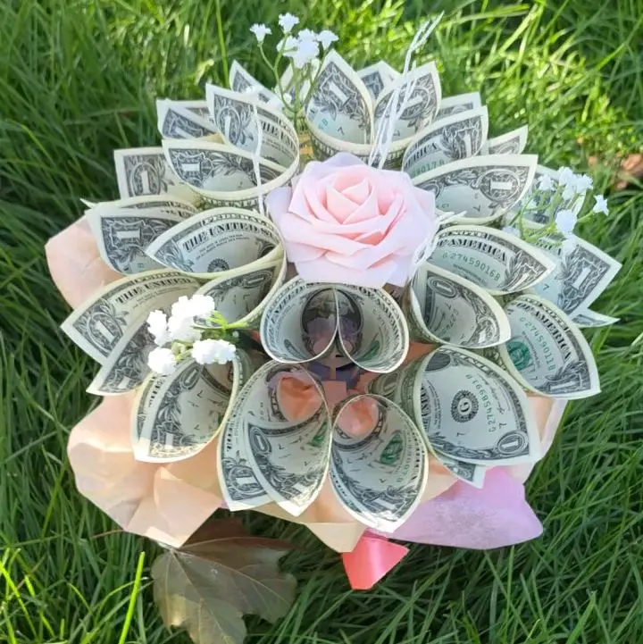Faux Rose Bouquet with Stemless Wine glass gift Bouquet realoned0llarbi11s