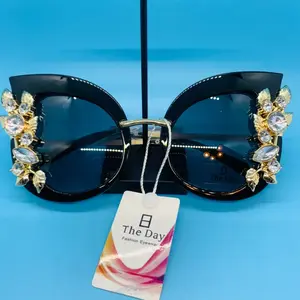 Rhinestone Cat Eye Sunglasses