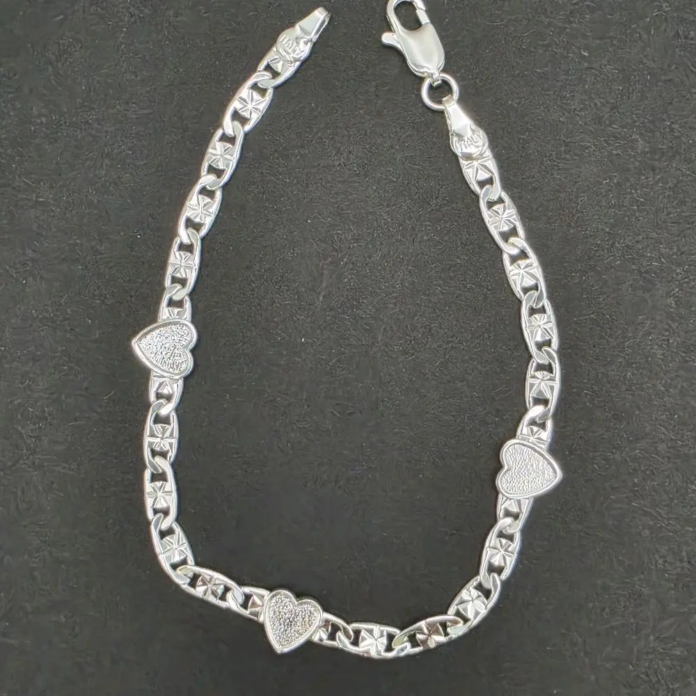 Hearts  Beautiful Bracelet silver-plated 7 ½"inches fancy design NEW STYLE