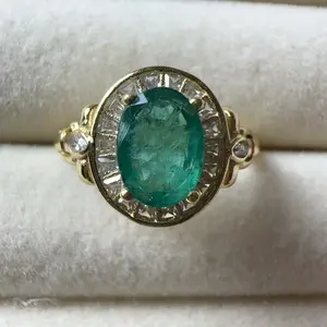 <PingEast Jewelry>Emerald ring401----925 Sterling Silver with Gold-Tone 6×8mm Natural Slightly Included Muzo-Colored Colombian Emerald Oval Halo Ring, with Certificate