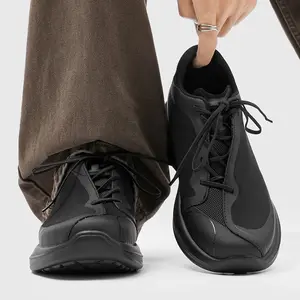 2026 New Men's Black Breathable Casual Trainers, 7cm Invisible Height-Increasing Sneakers, Lightweight Non-Slip Thick-Sole Elevator Shoes for Daily Commute, Outdoor Walking, Height-Increasing Casual Trainers