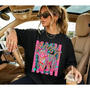 Easy Tiger Shirt Comfort Colors, Trendy Women's Tshirt von good graphic tees cotton