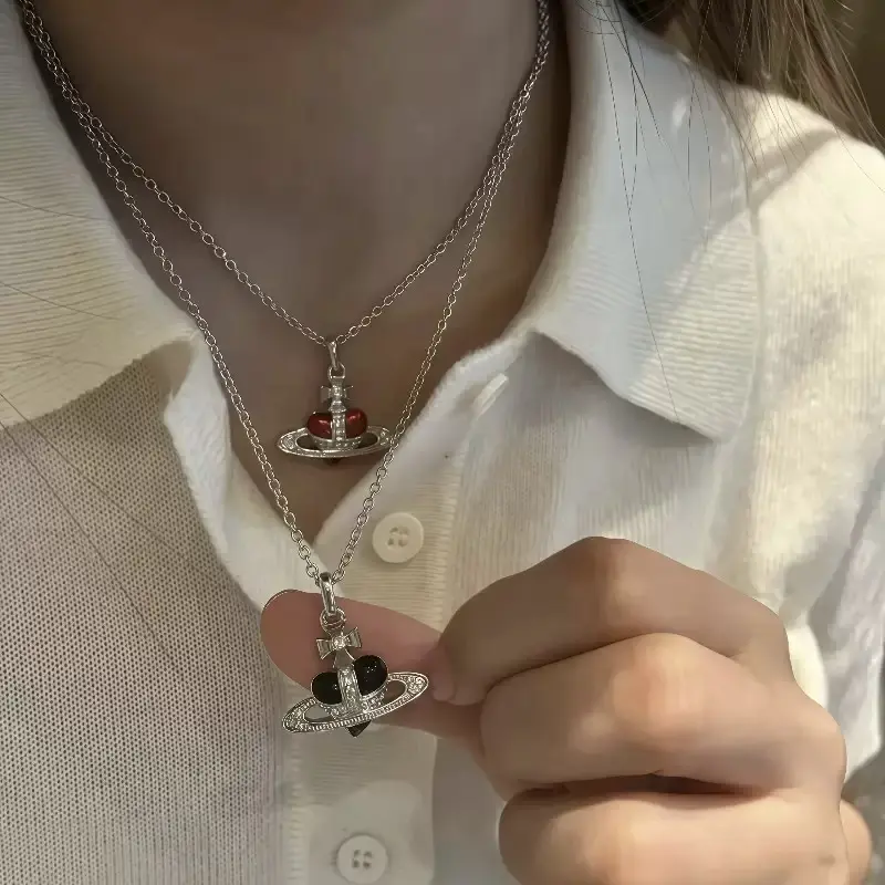 Y2k Style Lacquered Diamond Love Pendant Collarbone Chain - Versatile Personality Costume Jewelry Necklace Accessories for Festivals