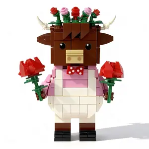 Highland Cow Building Blocks Set, Collectible Animal Building Toy, Creative Scottish Cow with Roses Brick Set for Adults & Kids(Age 3+), DIY Home Office Decor, STEM Education-Gift Ideas