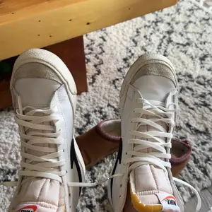 Product Review of Bread No-Tie Elastic Shoelaces – Slip-On Magic for Sneakers & Running Shoes from H**