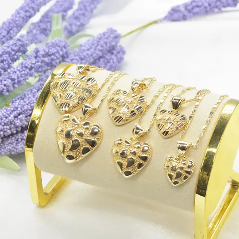 Mother's Day Gift Elegant Chain Heart Pendant Necklace, Heart Shaped Necklace, Vintage Style Unisex Jewelry, Exquisite Jewelry Gift, Perfect Gift for Christmas, Valentine's Day, Mother's Day, Love Heart Necklace, Alloy Pendant Necklace