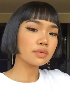 250% Density Bone Straight Bang Wig, 100% Virgin Natural Human Hair Wig, Short Sleek Bob with Micro Bangs, Fashionable Wig for Women, Straight Bob Wigs