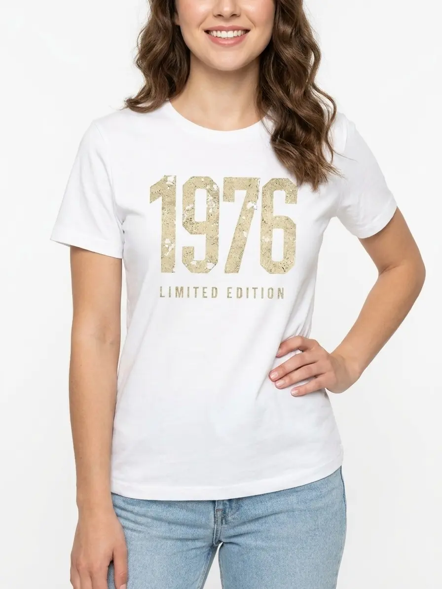 Women's 1976 Vintage Printed Short Sleeve 100% Cotton T-Shirt, Soft Relaxed-Fit Crew Neck Basic Top, Sporty Chic Casual Streetwear for Daily OOTD, Thanksgiving, Easter
