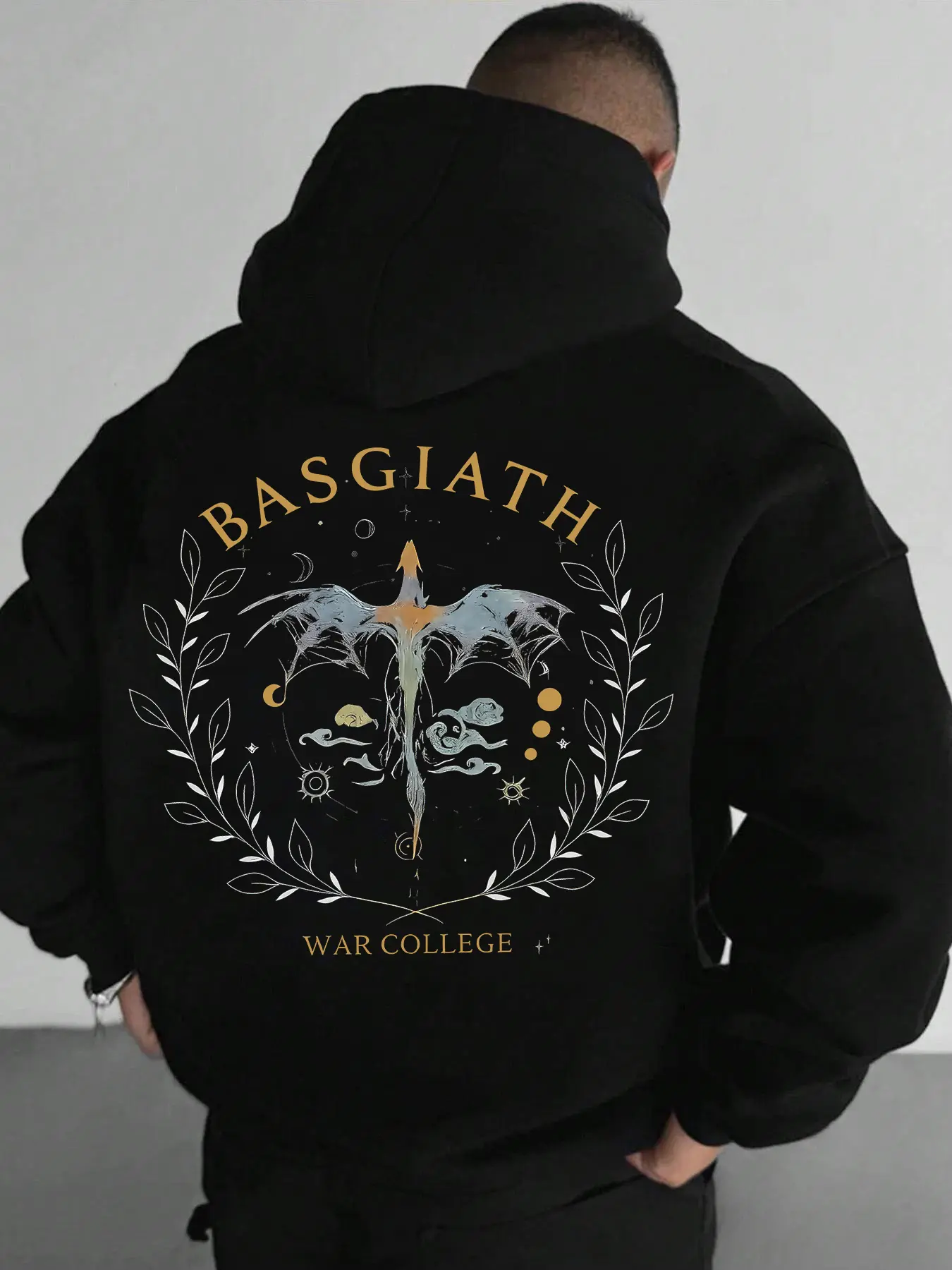 Men's Oversized Black Basgiath War College Hoodie | Fourth Wing Dragon Rider Fantasy Graphic Sweatshirt | Vintage Aesthetic Bookish Pullover | Trendy Streetwear Oversized Hooded Sweatshirt for Winter | Casual Sweatshirt Hoodie | Graphic Print Hoodie