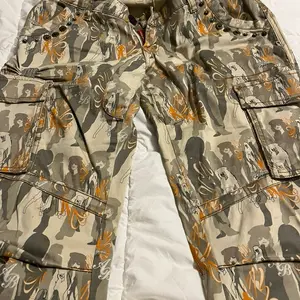 Apple Bottoms Cargo Pants - Stylish & Comfortable